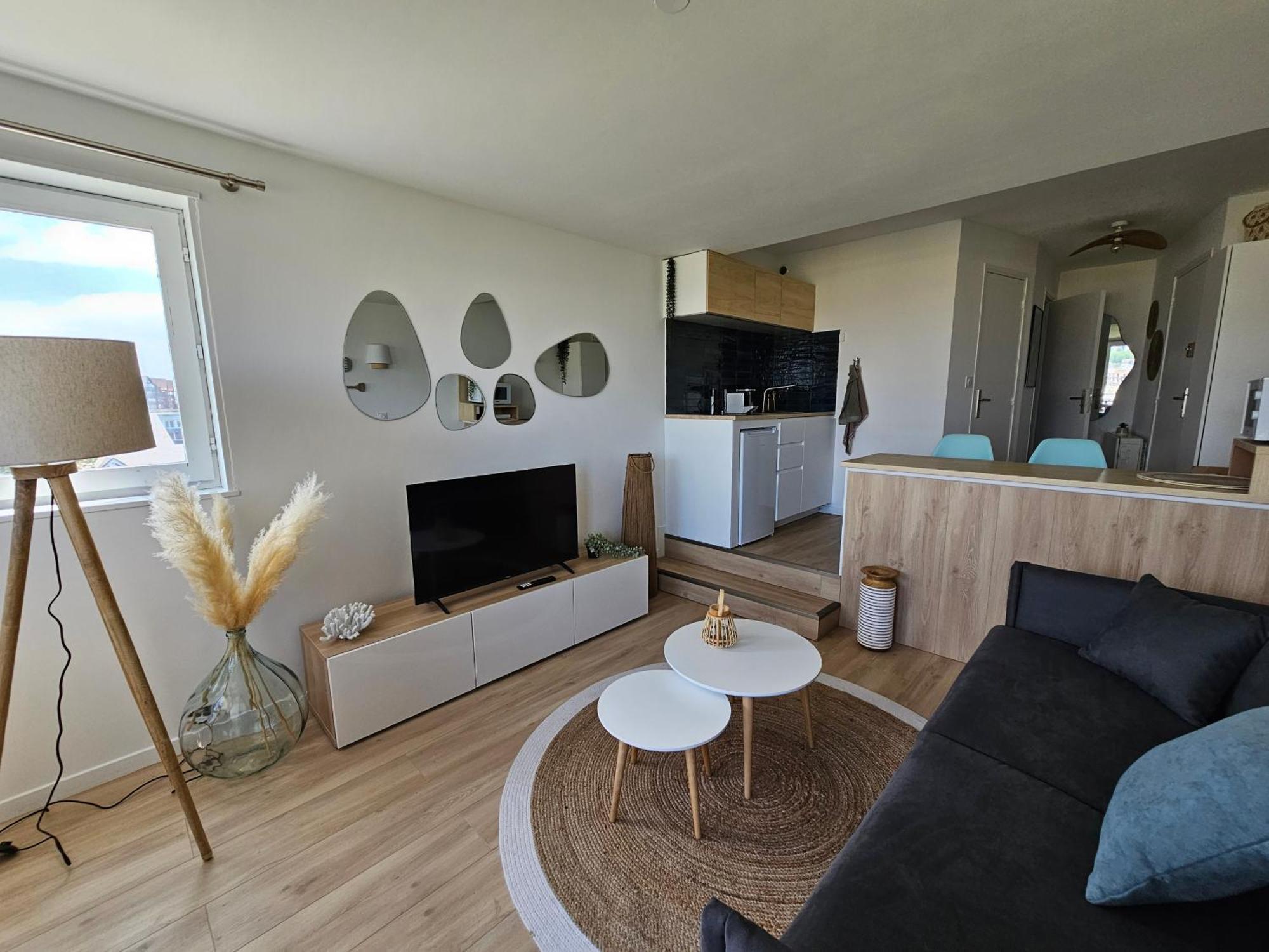 Ocea Marina Appartement Vue Mer Refait A Neuf Avec Parking Privatif Довіль Екстер'єр фото